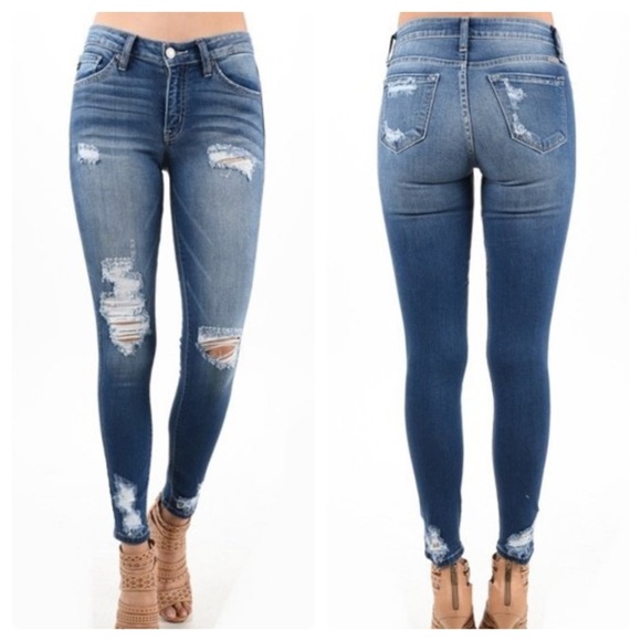 Destructed Skinny Jean - Picture 2 of 8